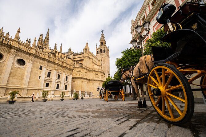Seville Small-Group Monumental Highlights Walking Tour - Meeting point on Pl. de S. Francisco, 17, and the end at Plaza de España