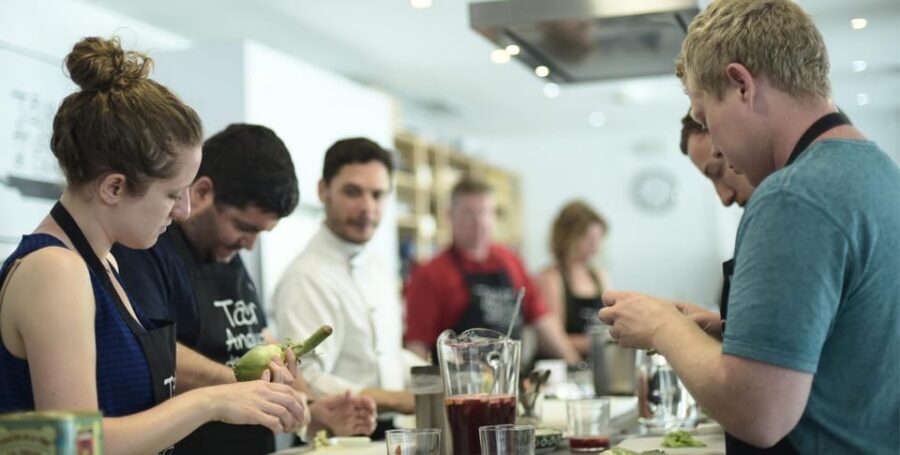 Seville: Spanish Cooking Class with Dinner - Tapas prep and sharing: why this class feels social