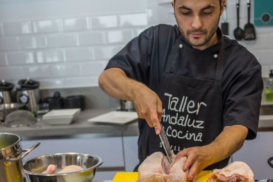 Seville: Spanish Cooking Class with Dinner - Drinks, pace, and the English-language comfort factor