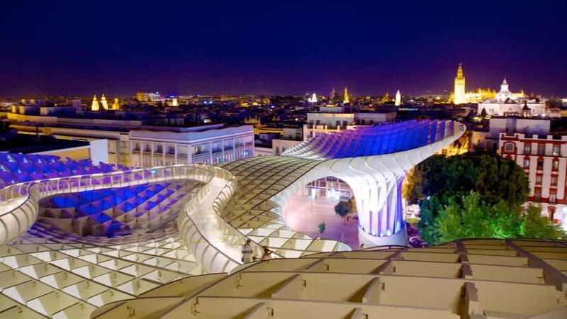 Seville: Sunset Roof Top Walking Tour - Alcázar Wall, City Walls, and the Santa Cruz Thread