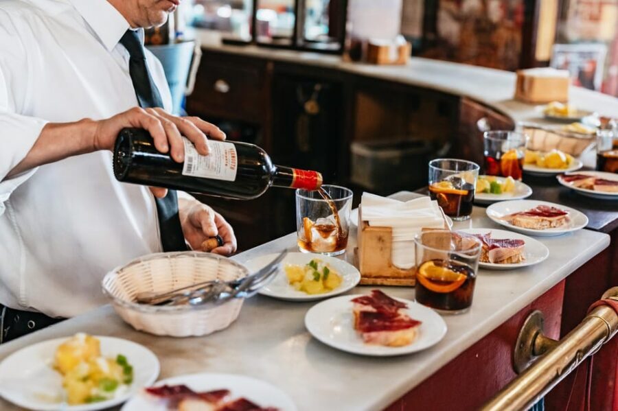 Seville: Tapas, Taverns and History Guided Walking Tour - Why This Seville Tapas Tour Feels Like the Real City