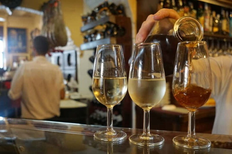 Seville: Tapas Walking Tour with Traditional Flamenco Show - Key points before you go