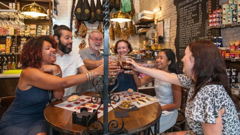Seville: Tapas Walking Tour with Traditional Flamenco Show - What You’ll Actually Eat and Drink (8+ Tastings, 3 Drinks)