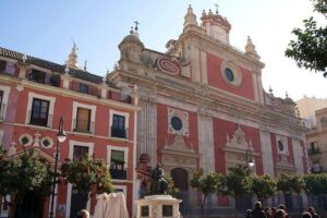 Seville tour with private car - Barrio Santa Cruz: cobblestones, alleys, and an older Seville