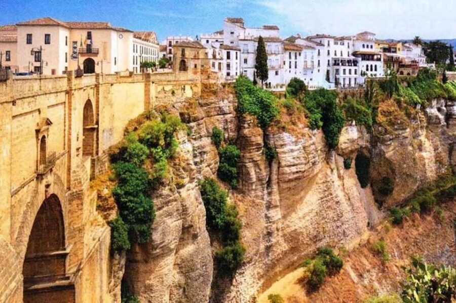 Seville: Transfer to Málaga with visit to Ronda - Why the Ronda Time Window Works