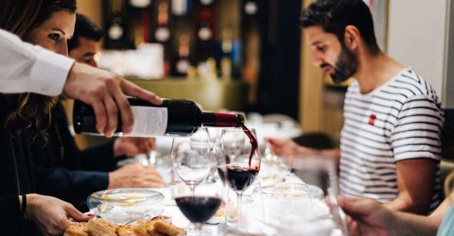 Seville: Wine and Gourmet Tapas Tour - Why this Seville wine-and-tapas format works