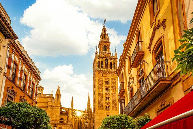 Skip the Line Seville Alcázar, Cathedral & Giralda Guided Tour - Gardens, fountains, and hidden paths: beautiful, but time-boxed