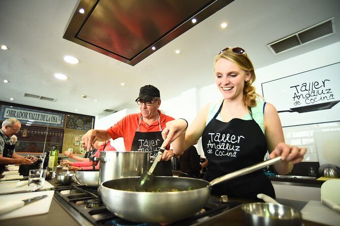Spanish Cooking Class & Triana Market Tour in Sevilla - From market stalls to the Triana kitchens: cooking without stress