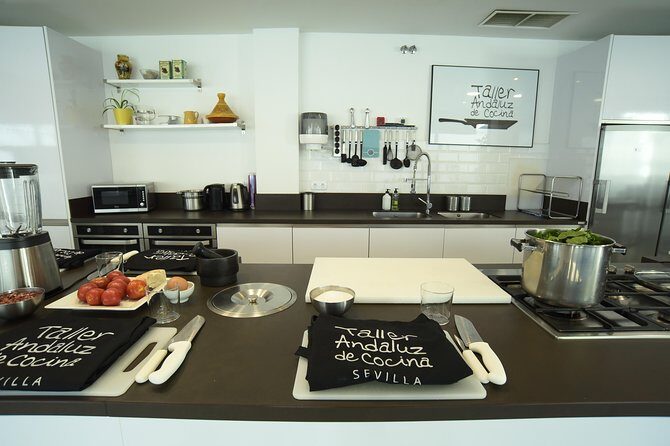 Spanish Cooking Class & Triana Market Tour in Sevilla - The three-course menu you’ll actually cook and eat