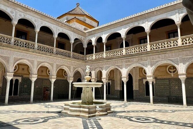 Spirit of Seville - Private Walking Tour with Casa de Pilato - Stop 3: Plaza de España and the bigger-picture Seville view