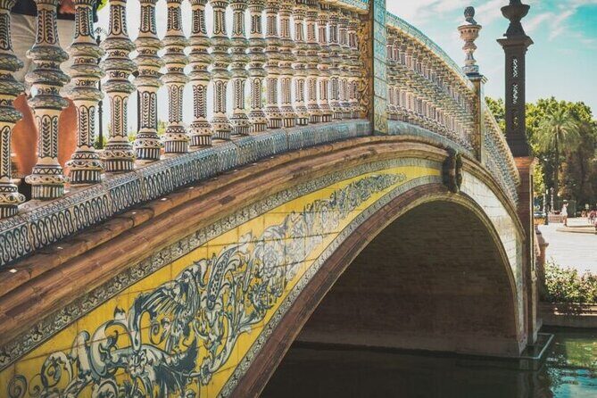 Spirit of Seville - Private Walking Tour with Casa de Pilato - Setas de Sevilla and Ayuntamiento de Sevilla: seeing the modern and the civic