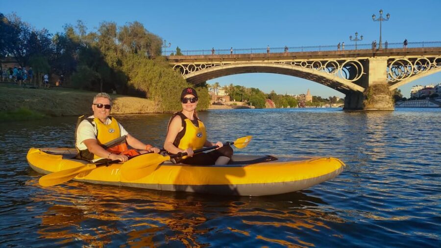 Sunset Kayak: Historic Seville, Triana and La Cartuja - Photos: you’ll actually get them, without playing cameraman