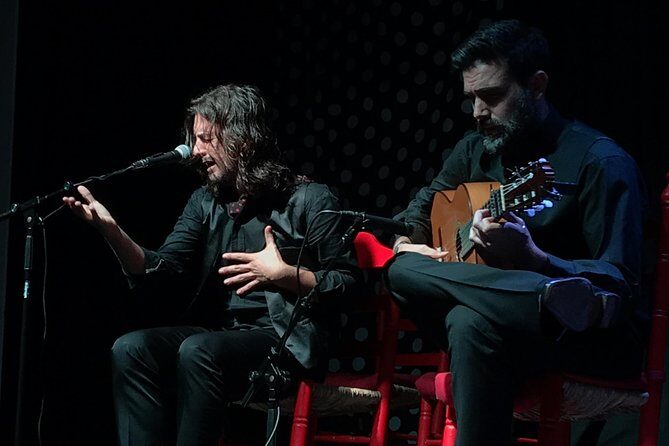 Tablao Flamenco Orillas de Triana Ticket - Seeing the Difference: Male and Female Dance Moments