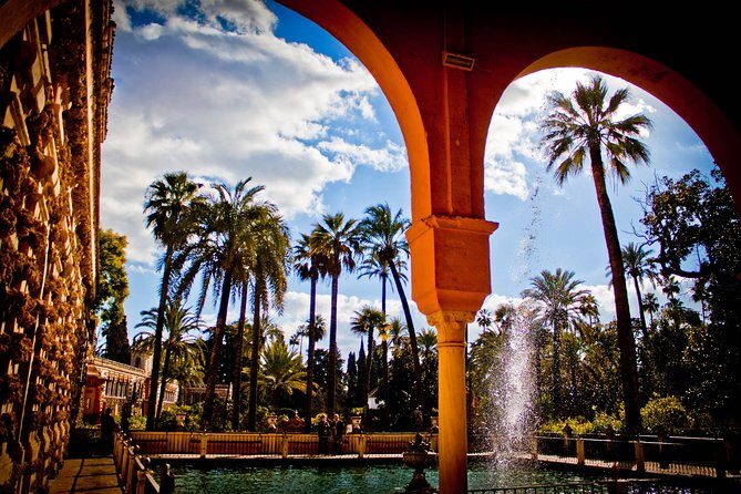 The Best of Seville in One Day — Yes, It’s Possible! - Parque de María Luisa and Plaza de España: a fast route to pure scenery