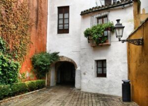 The Best of Seville: Private 2,5 Hour Walking Tour - Plaza de Toros de la Maestranza and the city’s unexpected side stops
