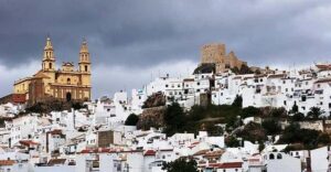 The Villages of Andalusia: Full-Day Trip from Seville - Ronda in the morning: Tajo de Ronda, Paseo de Blas Infante, Plaza España