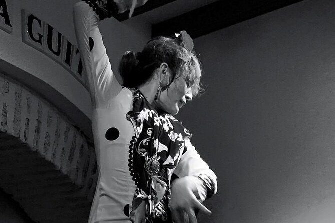 Ticket for Casa de la Guitarra Flamenco Show - The performance: guitar, singing, and flamenco dance in the same room