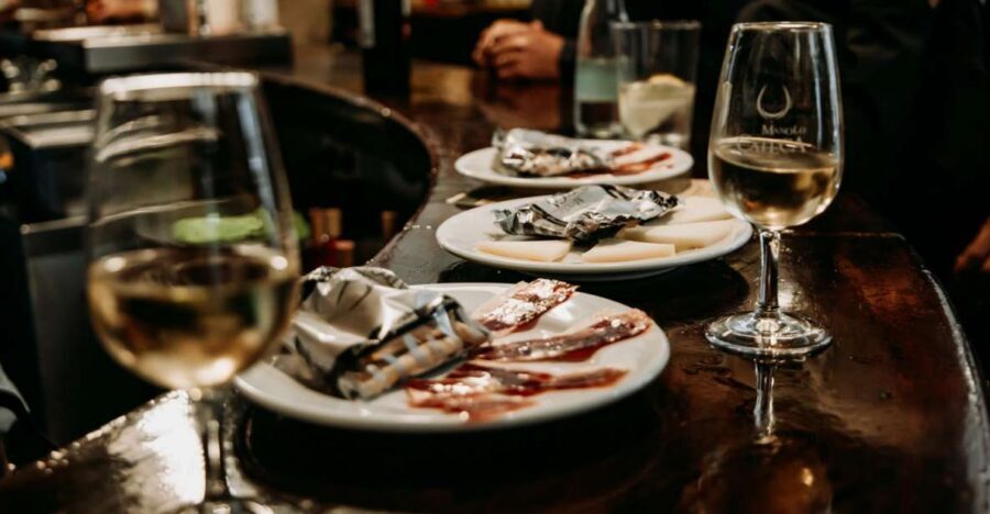 Triana: Authentic Flamenco & Tapas Tour - Triana’s Flamenco-Friendly Setup