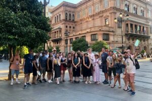 Walking Tour of Sevilla's Historic Sites - From Plaza San Francisco to Giralda: Moorish-Christian Seville in 45 Minutes