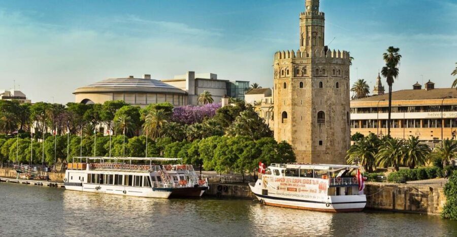 Welcome to Seville: Private Tour with a Local Host - Why a private local host beats a standard Seville walk