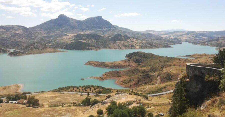 White Villages & Ronda 2-Days Trip & Overnight Stay - Sierra de Grazalema scenery and Grazalema town: lunch plus breathing room