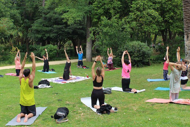 Yoga at María Luisa Park in Seville - Duration and group size: why 90 minutes works here